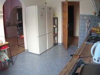 voyeurcam-julmodels-kitchen camsoda