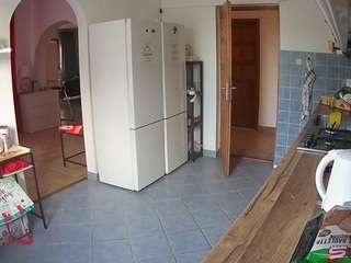 voyeurcam-julmodels-kitchen camsoda