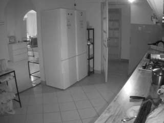 voyeurcam-julmodels-kitchen
