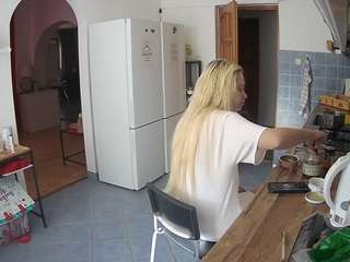 voyeurcam-julmodels-kitchen