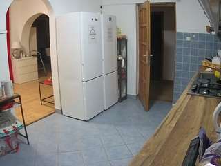 voyeurcam-julmodels-kitchen