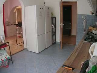 voyeurcam-julmodels-kitchen
