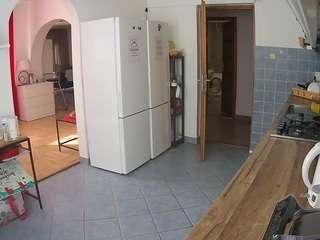 voyeurcam-julmodels-kitchen