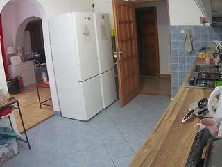 voyeurcam-julmodels-kitchen