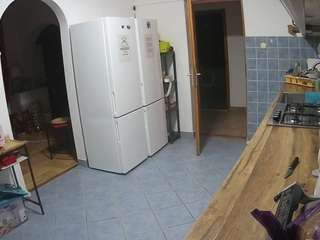 voyeurcam-julmodels-kitchen