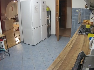 voyeurcam-julmodels-kitchen