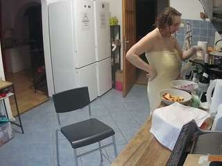 voyeurcam-julmodels-kitchen's CamSoda show and profile