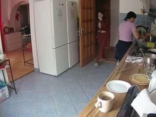 voyeurcam-julmodels-kitchen