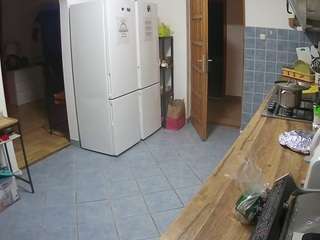 voyeurcam-julmodels-kitchen's CamSoda show and profile