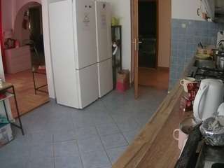 voyeurcam-julmodels-kitchen's CamSoda show and profile