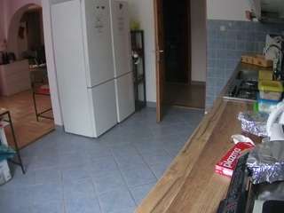 voyeurcam-julmodels-kitchen