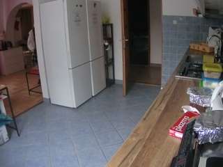 voyeurcam-julmodels-kitchen