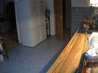 voyeurcam-julmodels-kitchen