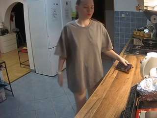 voyeurcam-julmodels-kitchen