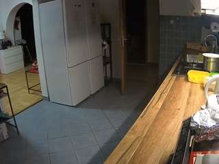 voyeurcam-julmodels-kitchen