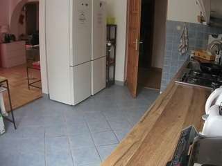 voyeurcam-julmodels-kitchen