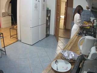 voyeurcam-julmodels-kitchen webcam