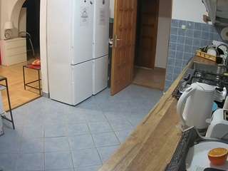 voyeurcam-julmodels-kitchen