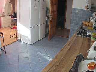 voyeurcam-julmodels-kitchen
