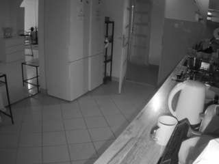voyeurcam-julmodels-kitchen webcam