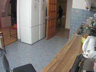 voyeurcam-julmodels-kitchen webcam