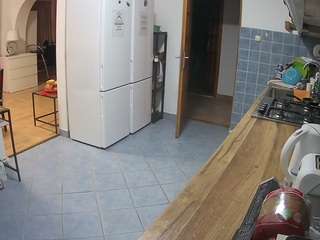 voyeurcam-julmodels-kitchen webcam