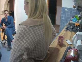 voyeurcam-julmodels-kitchen webcam