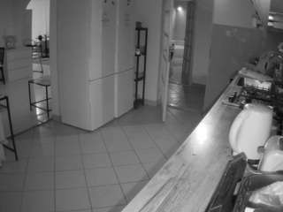 voyeurcam-julmodels-kitchen webcam