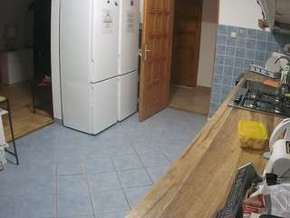 voyeurcam-julmodels-kitchen webcam