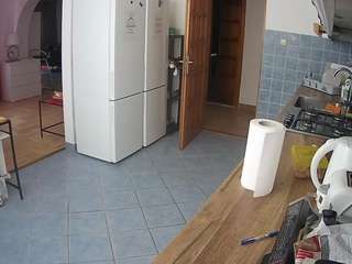 voyeurcam-julmodels-kitchen webcam