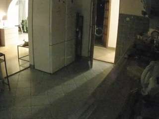 voyeurcam-julmodels-kitchen