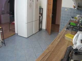voyeurcam-julmodels-kitchen