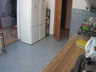 voyeurcam-julmodels-kitchen's CamSoda show and profile