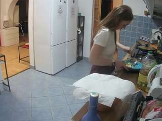voyeurcam-julmodels-kitchen webcam