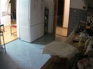 voyeurcam-julmodels-kitchen webcam