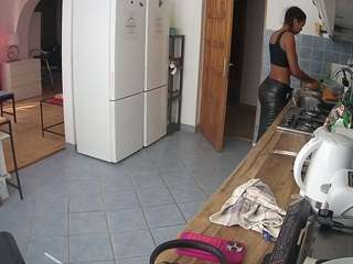 voyeurcam-julmodels-kitchen