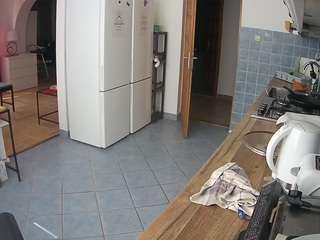 voyeurcam-julmodels-kitchen webcam