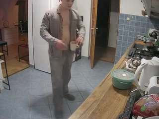 voyeurcam-julmodels-kitchen webcam