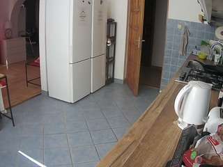 voyeurcam-julmodels-kitchen webcam