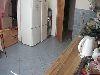 voyeurcam-julmodels-kitchen