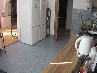 voyeurcam-julmodels-kitchen