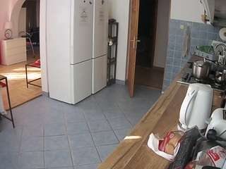 voyeurcam-julmodels-kitchen webcam