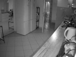 voyeurcam-julmodels-kitchen webcam