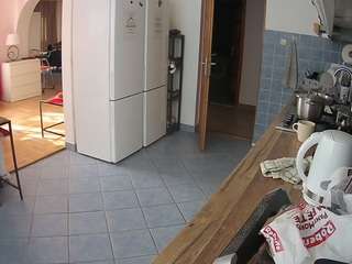voyeurcam-julmodels-kitchen webcam