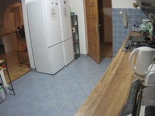 voyeurcam-julmodels-kitchen