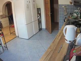 voyeurcam-julmodels-kitchen