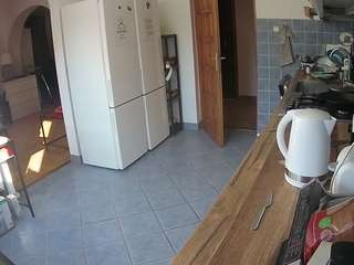 voyeurcam-julmodels-kitchen