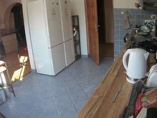 voyeurcam-julmodels-kitchen