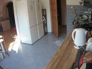 voyeurcam-julmodels-kitchen