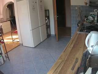 voyeurcam-julmodels-kitchen